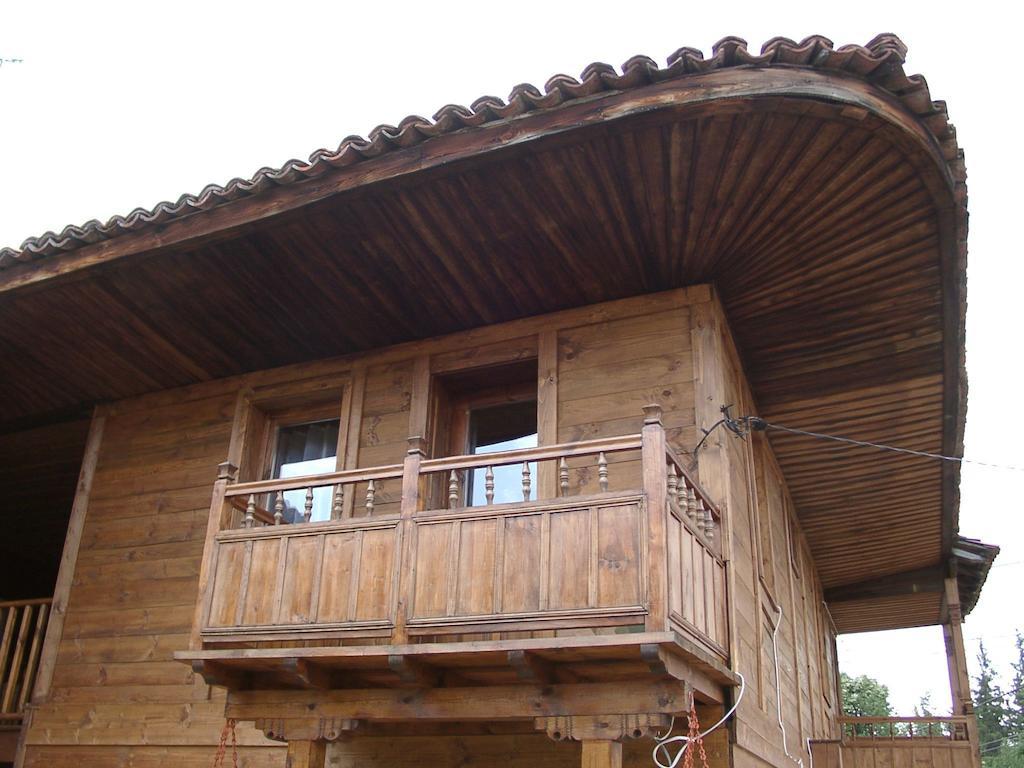 Sarafova Guest House Kopriwschtiza Exterior foto
